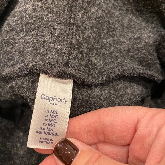 Gap Body Poncho Turtleneck - Picture 3 of 3